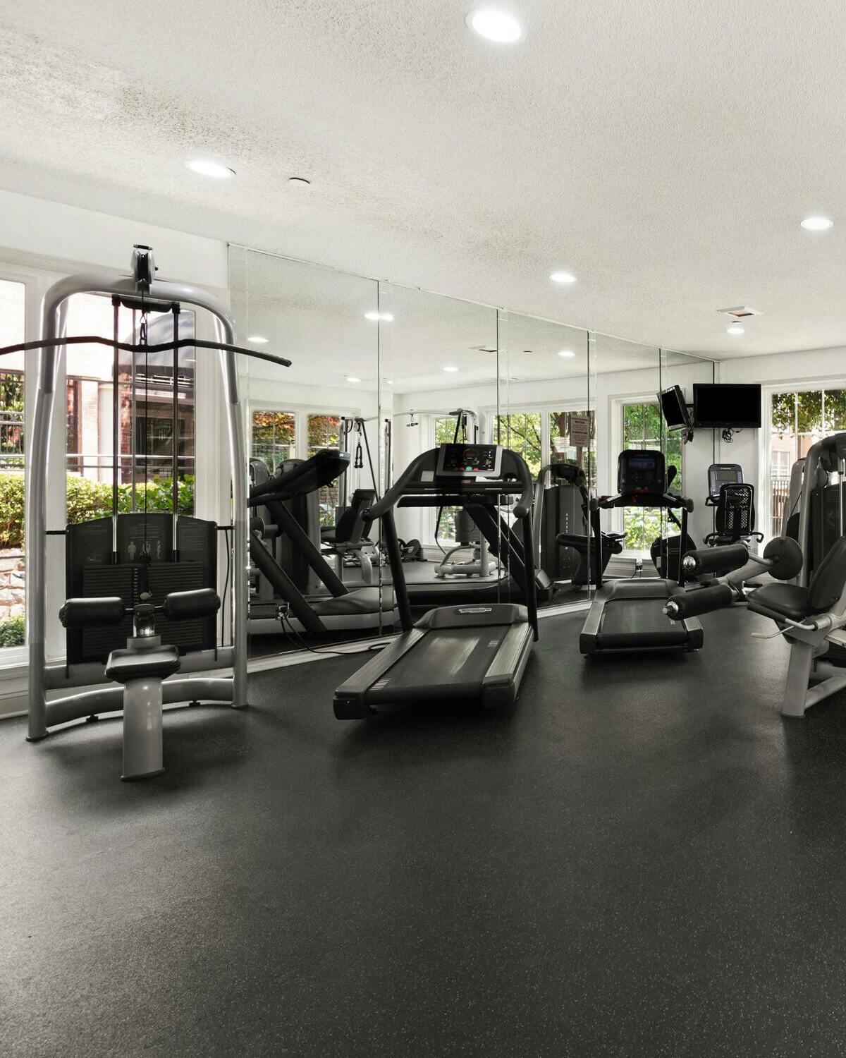 Health & Fitness Facility Cleaning in Oakville